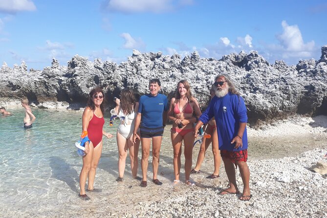 Reef island private tour - The beach barbecue and Paumotu weaving demonstration