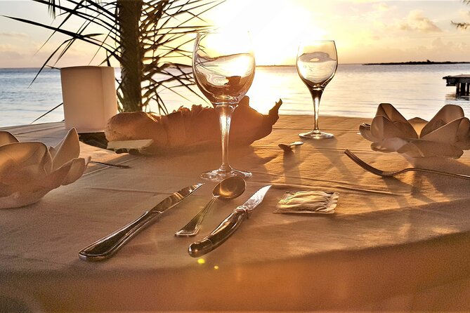 Romantic Private Sunset and Motu Dinner for Two - Private space makes this different from a resort dinner