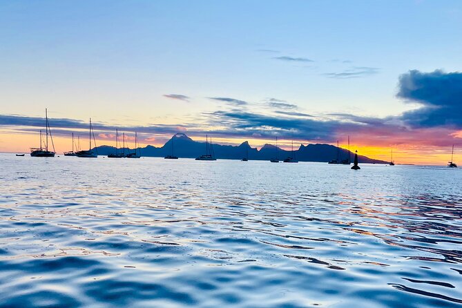 Sunset Cruise in Tahiti - A small group changes the feel