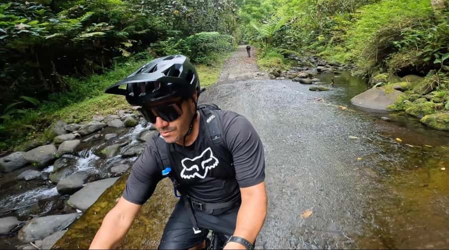 Tahiti E-bike, mtb, vtt Tour with Swimming and Lunch - What the price includes at $276