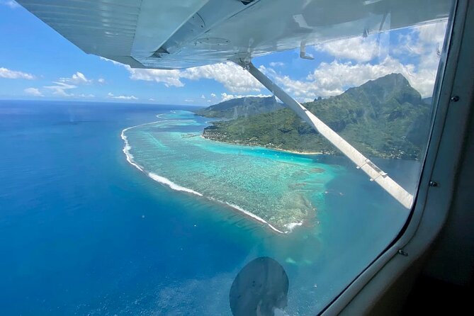 Tahiti: Full Day Tour with Private Flight EN Cessna (Moorea & Tahiti) - A rare view of Moorea from a Cessna 172
