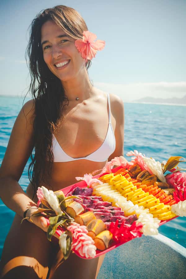 Tahiti island: 5 hours Snorkeling Picnic - The guide, boat atmosphere, and group size