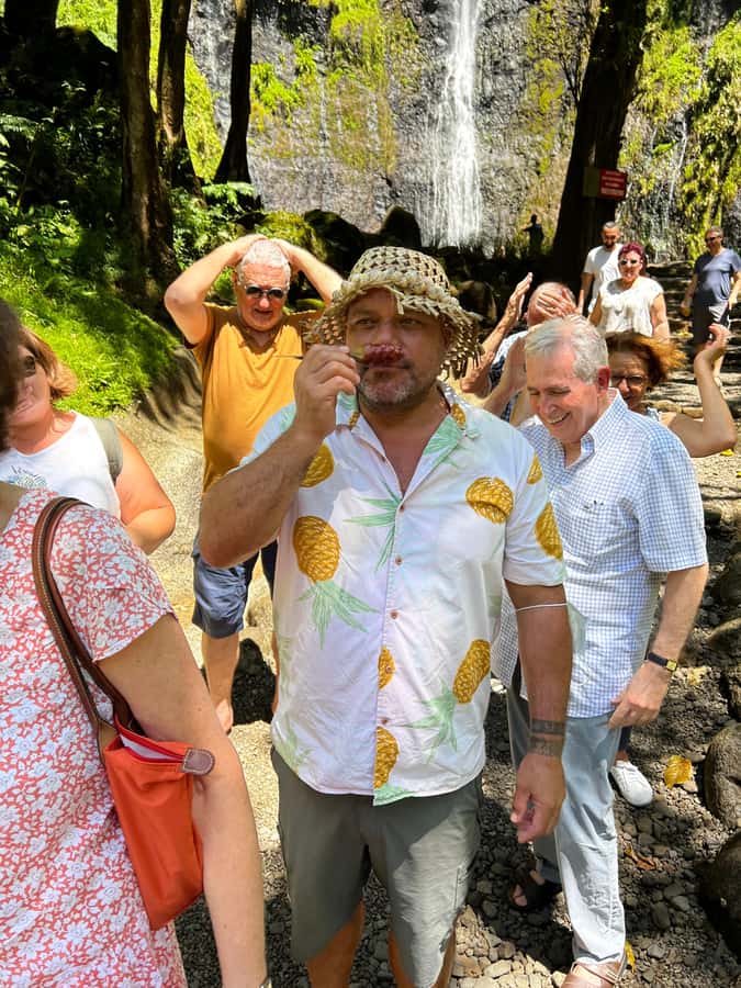 Tahiti: Unique East Coast Half Day Tour with Local Guide - Starting in Papeete: government, market, and street art