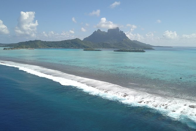 Tohora Bora Bora Snorkeling Lagoon Tours - Blacktip Sharks, Moray Eels, and Dolphins