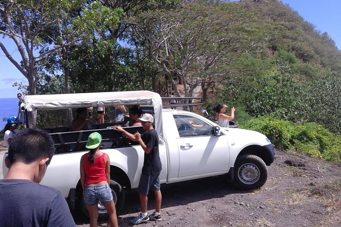 TOUR Safari 4X4 - Pineapple fields and the farming side of Moorea
