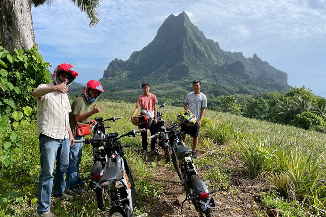 Unique excursion to Moorea on a 100% electric motorbike - A small group makes the route more personal