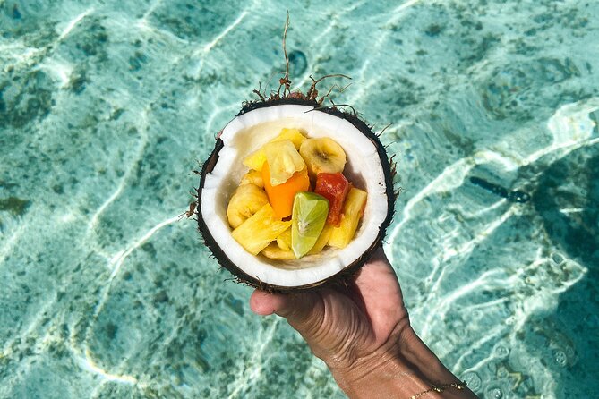 Unique in Raiatea: discover the lagoon, fish, cook, enjoy! - Setting out from Uturoa at 8:30 a.m.