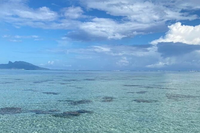 Want to escape? Treat yourself to a snorkeling session in Tahiti! - Taapuna Wave and the west coast views