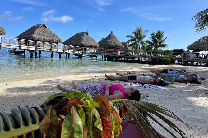 Yoga on the paradise beach of Manava Moorea - What to bring and how to plan your morning